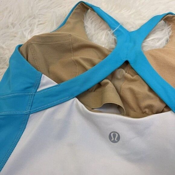 Lululemon Women’s Blue & White Racerback Tank Top Built in Bra Activewear Top 4 - Picture 9 of 9